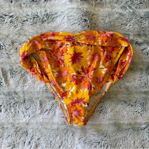 Vix Orange Floral Summer Bikini - Picture 7 of 7